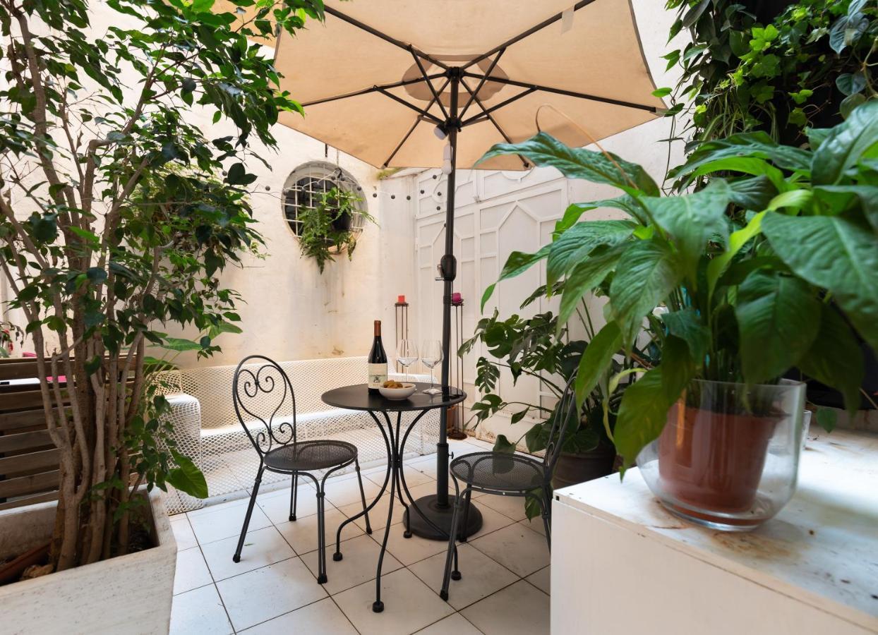 Chic And Style In Historical Via Giulia Roma Exterior foto