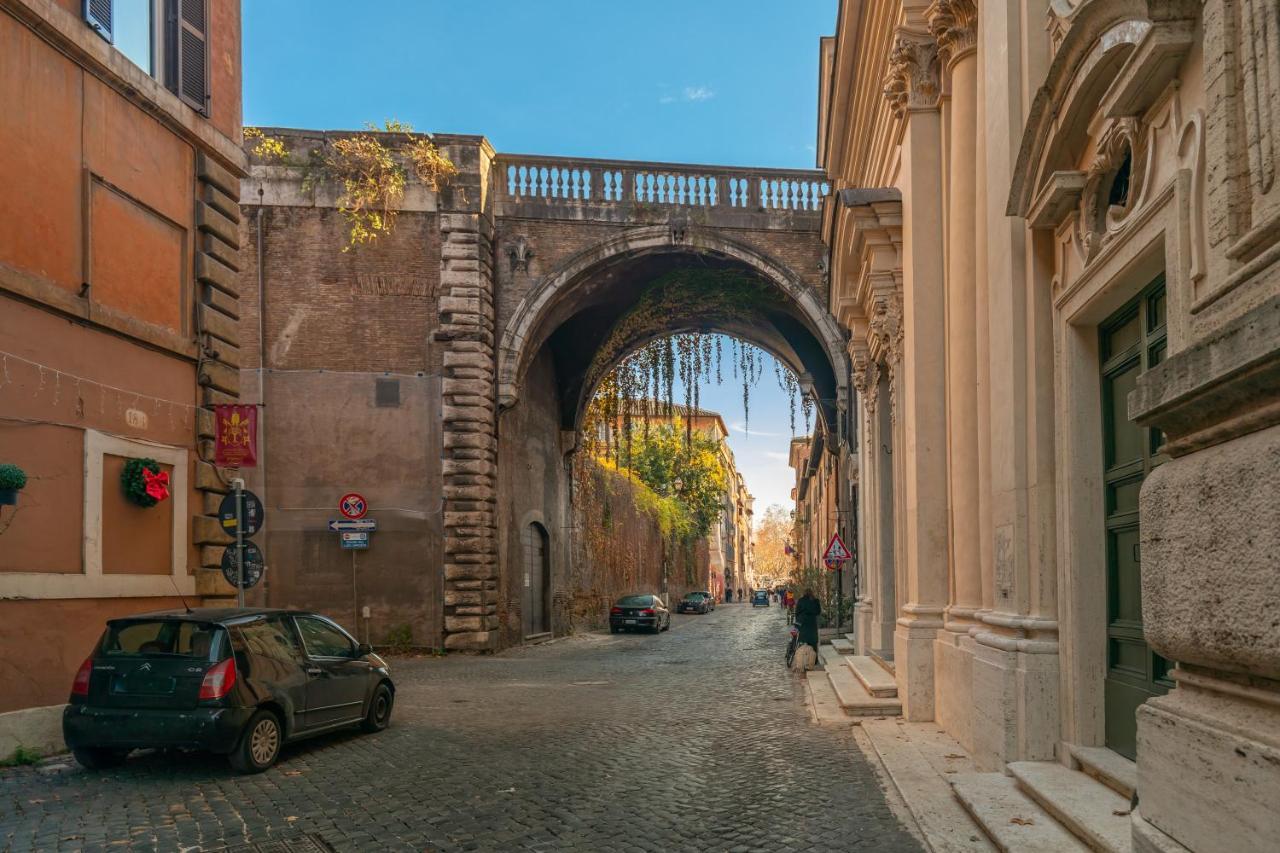 Chic And Style In Historical Via Giulia Roma Exterior foto